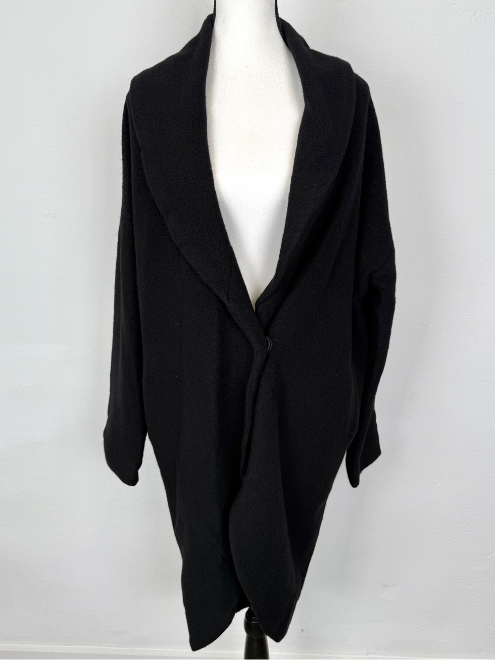 Moth Anthropologie Size XS Black Wool Oversized Cardigan Sweater